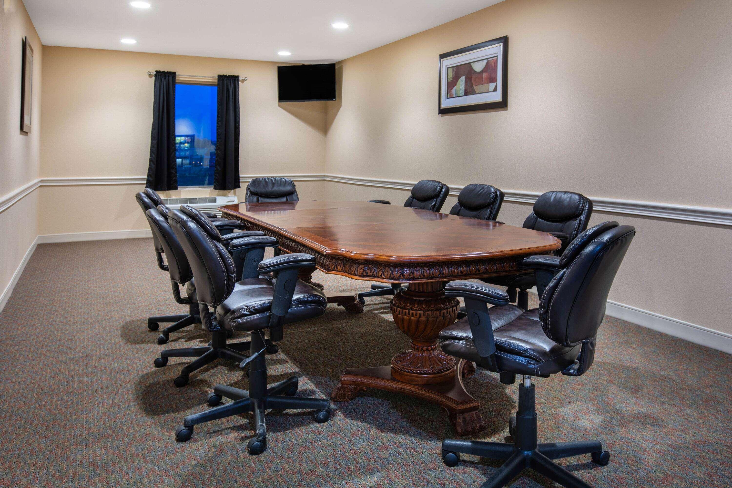 Days Inn & Suites By Wyndham Florence/Jackson Area Экстерьер фото